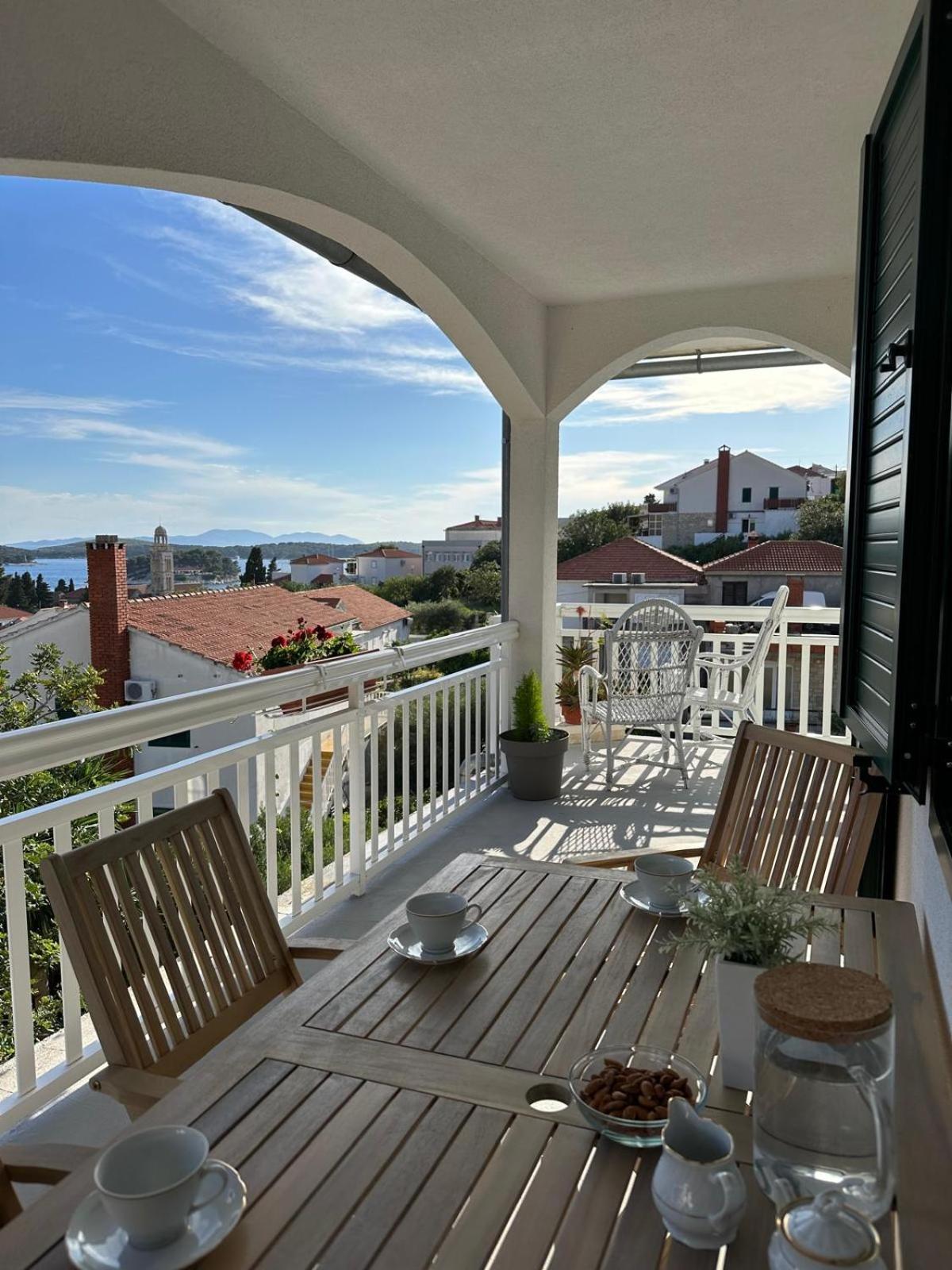 Kovacevica * Hvar Town